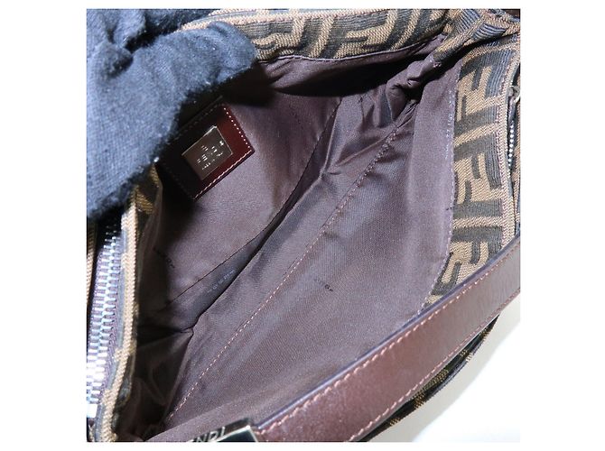 FENDI Borsa a mano e a tracolla in pelle e tela Zucca Marrone 26722 - vista 22