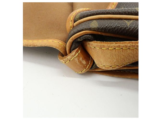 Louis Vuitton Monogram Saumur 30 Canvas Shoulder Bag Brown M42256 - vista 13