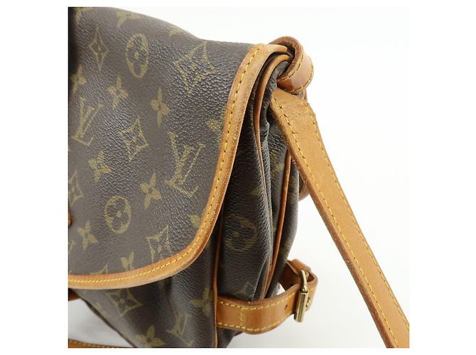 Louis Vuitton Monogram Saumur 30 Canvas Shoulder Bag Brown M42256 - vista 19