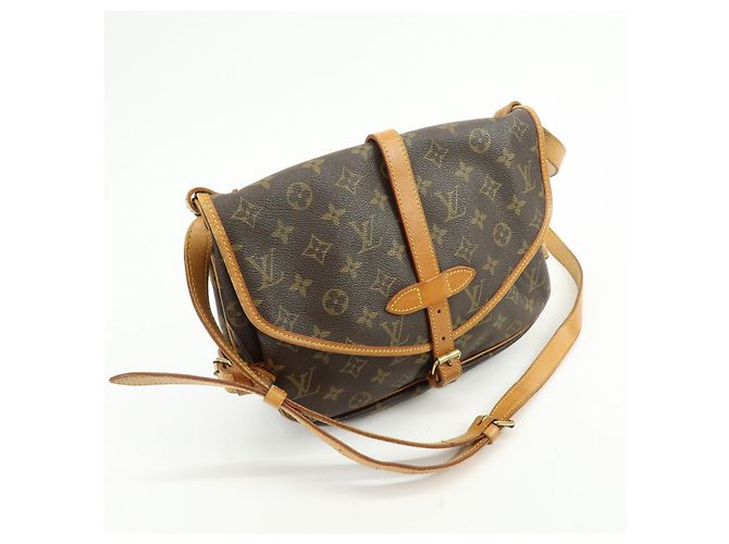 Louis Vuitton Monogram Saumur 30 Canvas Shoulder Bag Brown M42256 - vista 4