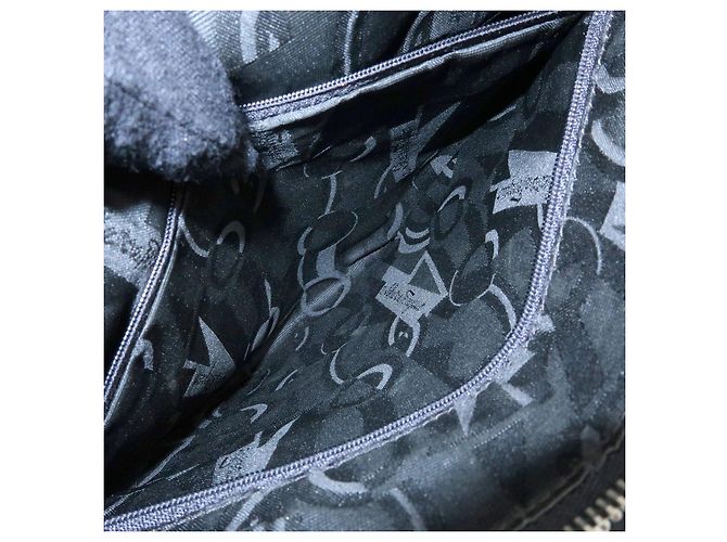 Salvatore Ferragamo Borsa a spalla e borsa a mano Ferragamo Vara in tela e pelle Nera - vista 21