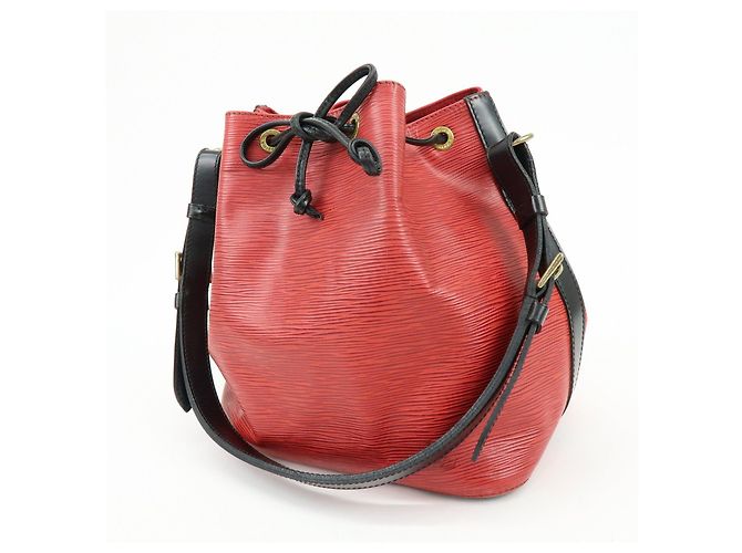 Borsa a tracolla Louis Vuitton Epi Petit Noe Noir Castilian Red M44172 - vista 3