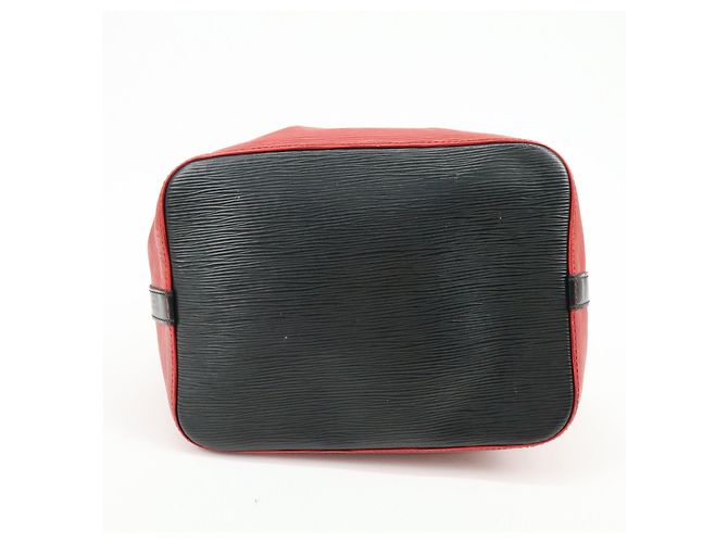 Borsa a tracolla Louis Vuitton Epi Petit Noe Noir Castilian Red M44172 - vista 5