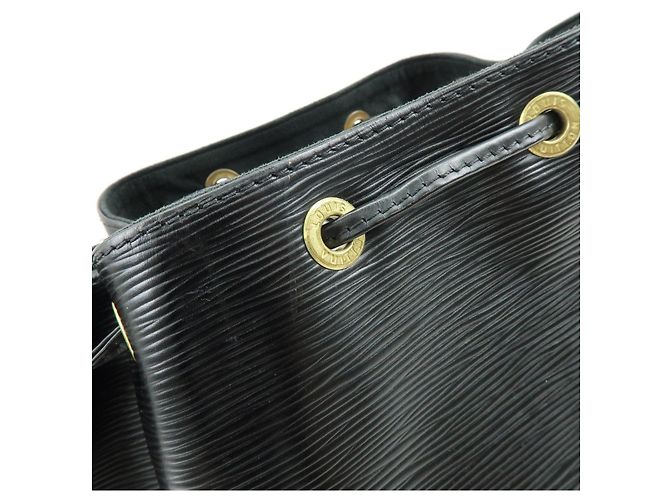 Borsa a tracolla Louis Vuitton Epi Petit Noe Noir Black M44102 - vista 18