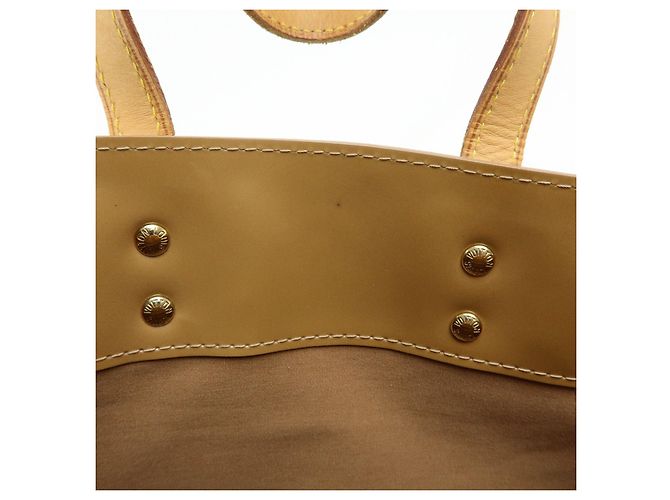Borsa a mano Louis Vuitton Monogram Vernis Reade PM in pelle Noisette M91334 - vista 21