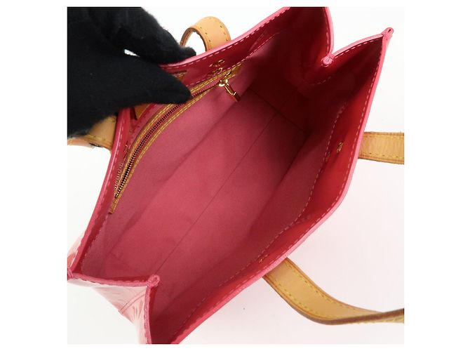 Borsa a mano Louis Vuitton Monogram Vernis Reade PM Framboise M9132F - vista 21