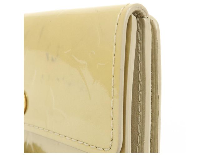 Cartera Ludlow Louis Vuitton Monogram Vernis Leather Beige M91160 - vista 11