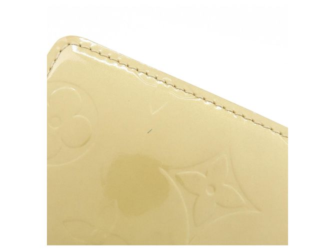 Cartera Ludlow Louis Vuitton Monogram Vernis Leather Beige M91160 - vista 16
