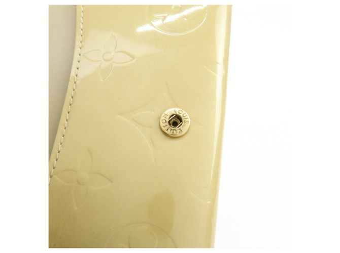 Cartera Ludlow Louis Vuitton Monogram Vernis Leather Beige M91160 - vista 19