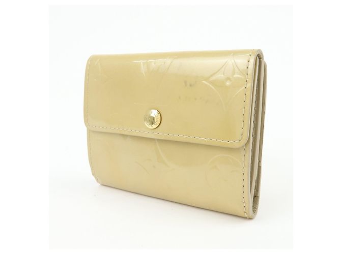 Cartera Ludlow Louis Vuitton Monogram Vernis Leather Beige M91160 - vista 3