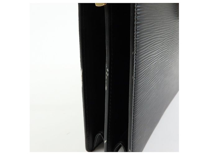 Borsa a tracolla e spalla Louis Vuitton Epi Capuchin Noir Black M52342 - vista 16