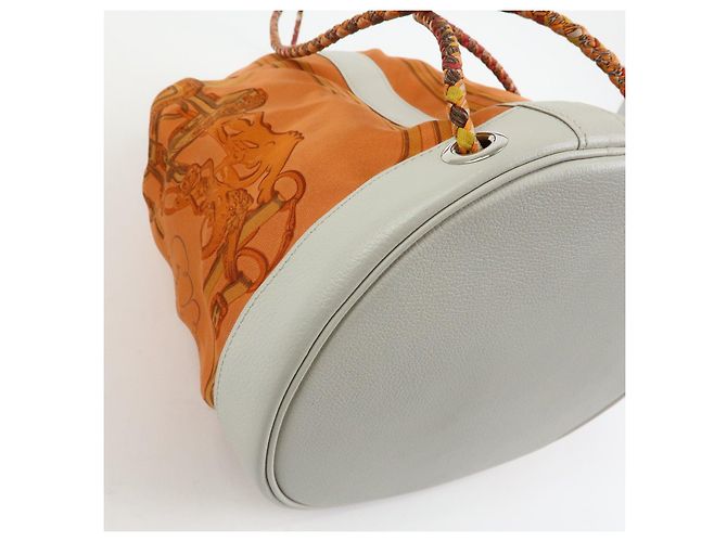 Hermès HERMES Borsa a tracolla Silk Taurillon Sac SoieCool22 Punzonatura □O Arancione - vista 13