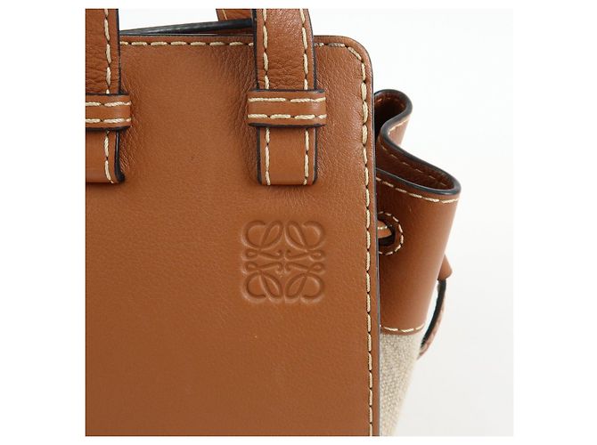 Borsa Mini 2Way LOEWE Anagram Hammock in pelle di vitello e cotone con coulisse - vista 16