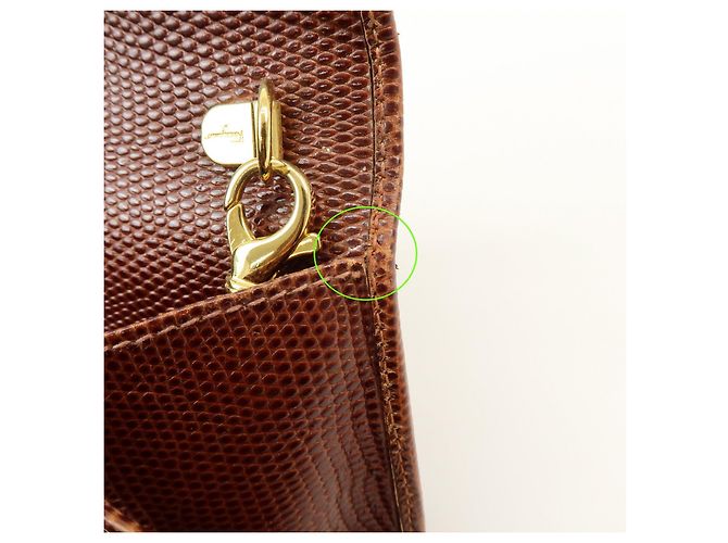 Salvatore Ferragamo Borsa 3Way a spalla e vita Ferragamo Vara in pelle embossed con fiocco - vista 19