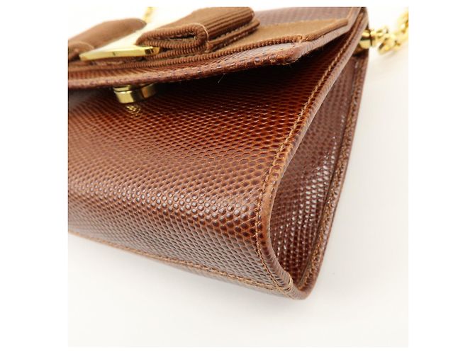 Salvatore Ferragamo Borsa 3Way a spalla e vita Ferragamo Vara in pelle embossed con fiocco - vista 9
