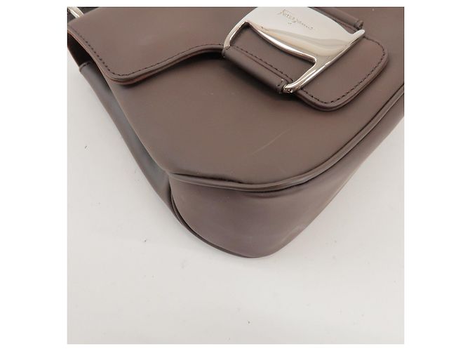 Salvatore Ferragamo Borsa a tracolla e a spalla Vara in pelle Ferragamo Marrone - vista 10