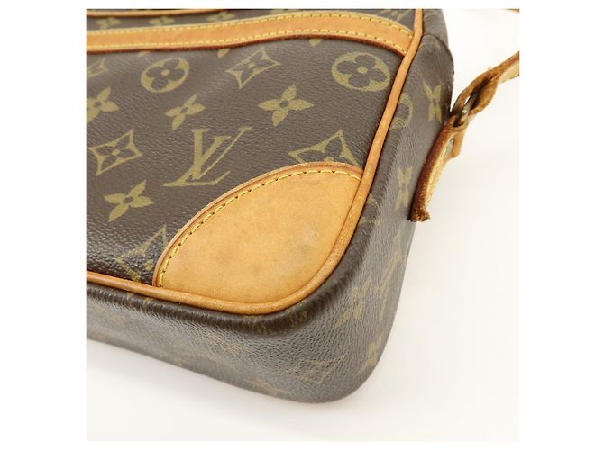 Borsa a tracolla e spalla Louis Vuitton Monogram Trocadero 27 M51274 - vista 12