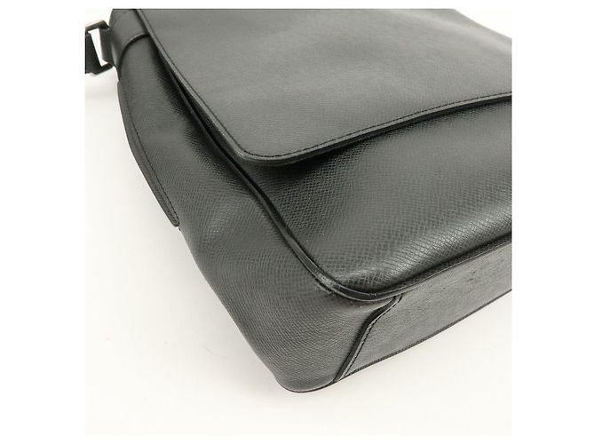 Borsa a tracolla Louis Vuitton Romain in pelle Taiga Ardoise M32852 - vista 12