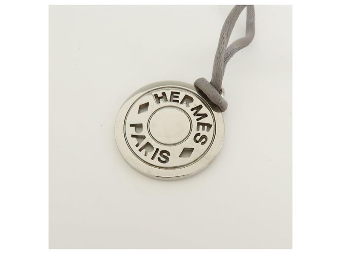 Hermès HERMES Serie Silk Cord Metal Necklace Pendant Silver Gray - vista 4