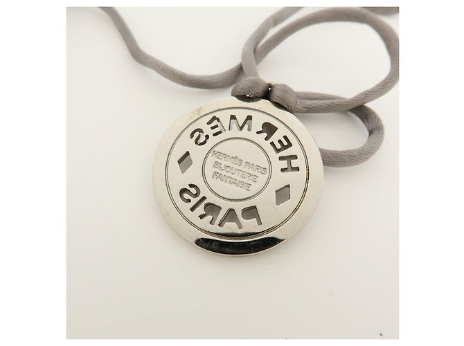 Hermès HERMES Serie Silk Cord Metal Necklace Pendant Silver Gray - vista 9