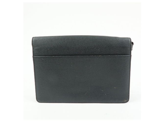 Borsa a pochette Louis Vuitton Selenga in pelle Taiga Ardoise M30782 - vista 2