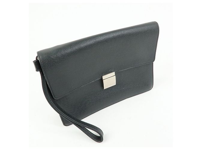 Borsa a pochette Louis Vuitton Selenga in pelle Taiga Ardoise M30782 - vista 4