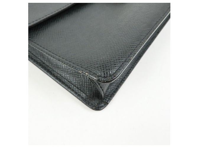 Borsa a pochette Louis Vuitton Selenga in pelle Taiga Ardoise M30782 - vista 9