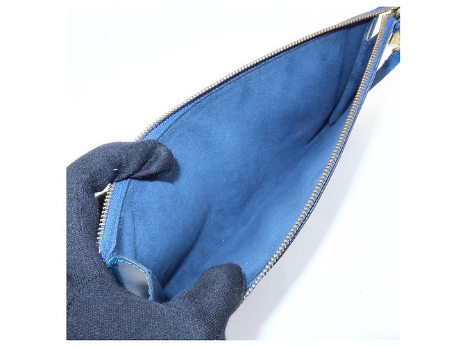 Louis Vuitton Epi Pochette Accessoires Pouch Toledo Blue M52945 - vista 22