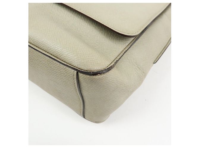 Louis Vuitton Borsa a tracolla Milo in pelle Taiga M32633 - vista 12
