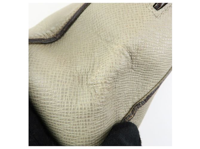 Louis Vuitton Borsa a tracolla Milo in pelle Taiga M32633 - vista 17