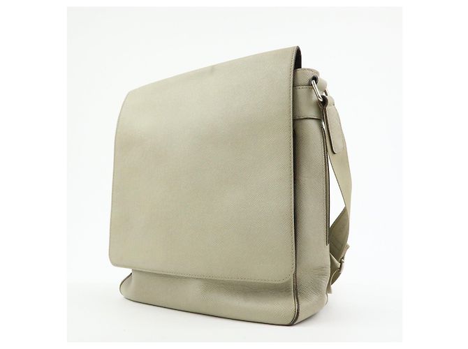 Louis Vuitton Borsa a tracolla Milo in pelle Taiga M32633 - vista 3