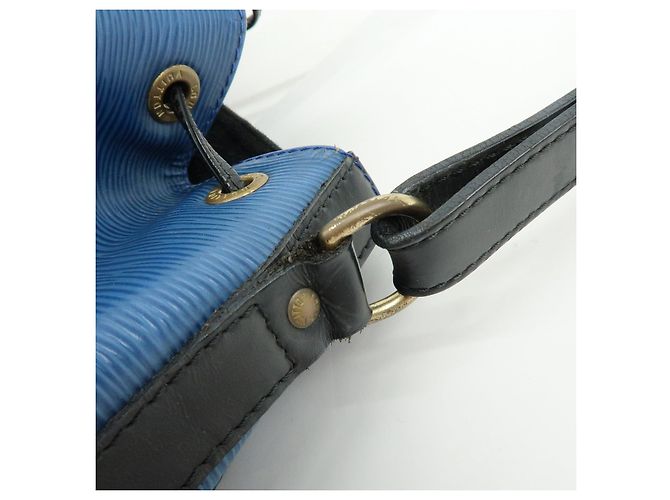 Louis Vuitton Epi Petit Noe Bicolor Shoulder Bag Blue Noir Ｍ44152 - vista 10