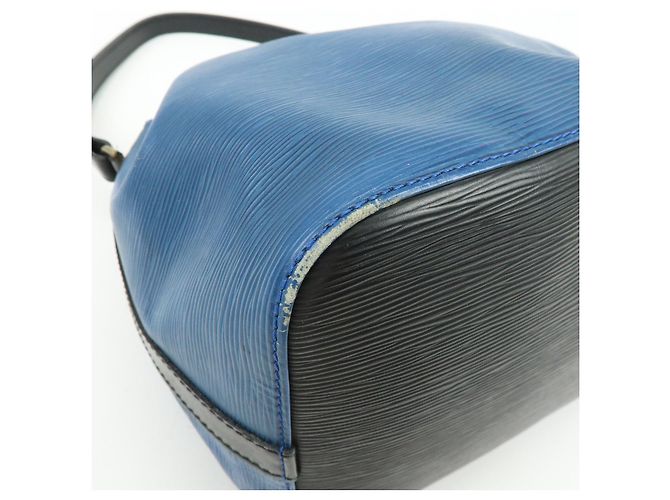 Louis Vuitton Epi Petit Noe Bicolor Shoulder Bag Blue Noir Ｍ44152 - vista 14
