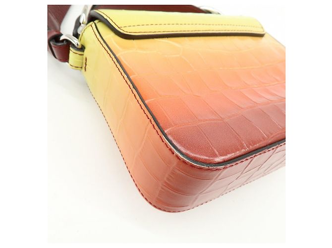 Chloé Borsa 2Way in pelle incisa Chloe C Borsa a tracolla Bordeaux Yellow - vista 14