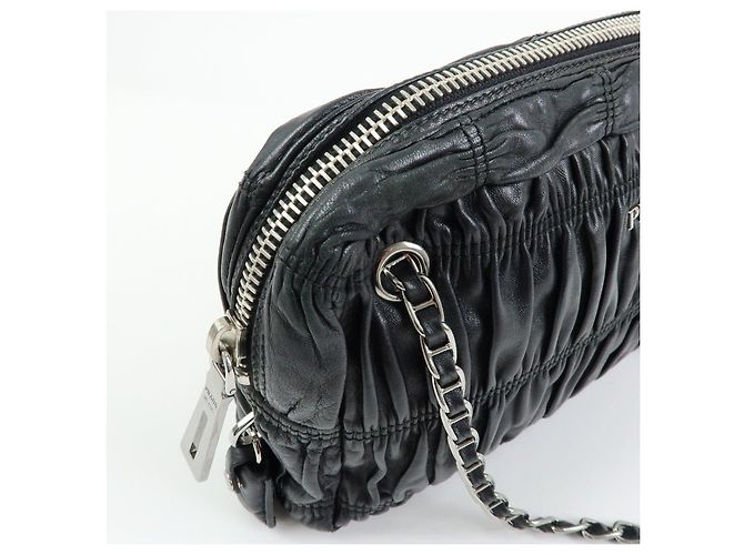 Borsa a tracolla PRADA in pelle Nappa con logo e catena raccolta Nero - vista 13