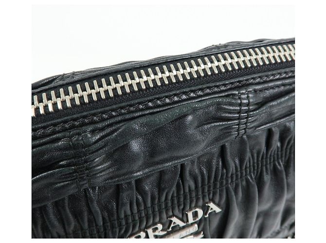 Borsa a tracolla PRADA in pelle Nappa con logo e catena raccolta Nero - vista 19