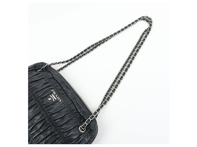 Borsa a tracolla PRADA in pelle Nappa con logo e catena raccolta Nero - vista 6