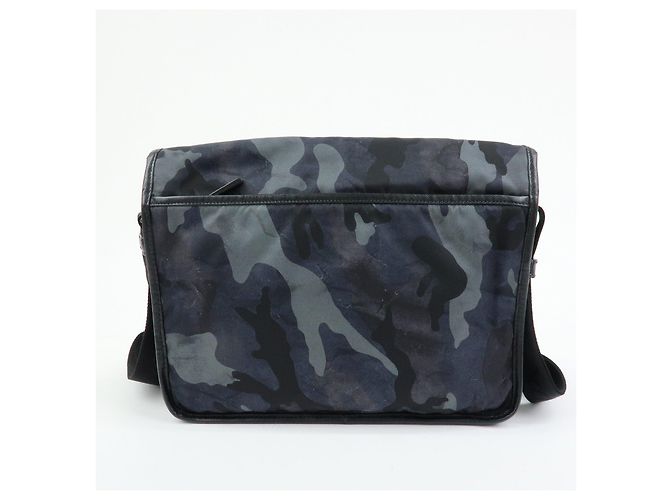 Borsa a tracolla PRADA in nylon e pelle Saffiano con logo triangolare VA0768 - vista 2