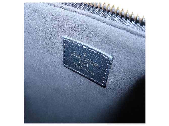 Louis Vuitton Monogram Empreinte Twice Shoulder Bag Noir M50258 - vista 23