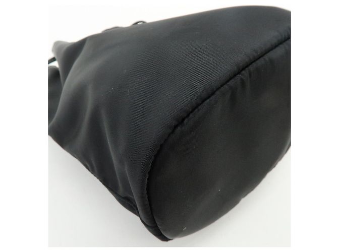 PRADA Borsa Pouch in Nylon e Pelle Saffiano con Logo Triangolare Nero 1NS369 - vista 11