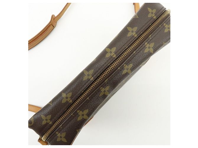 Louis Vuitton Monogram Trocadero 27 Shoulder Crossbody Bag M51274 - vista 17