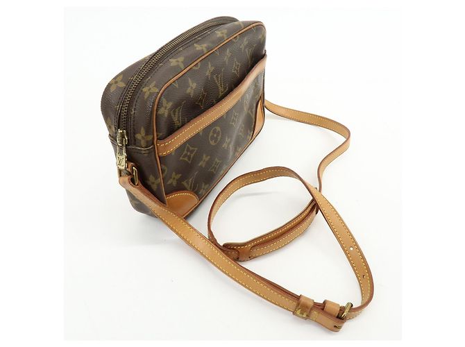 Borsa a tracolla Louis Vuitton Monogram Trocadero 23 Brown M51276 - vista 4