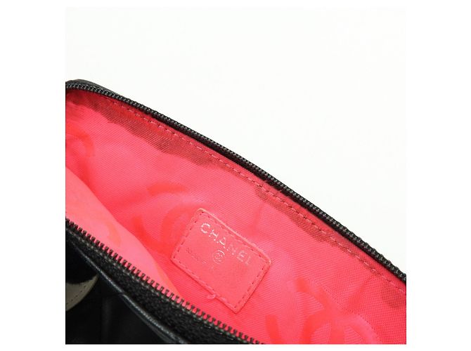 CHANEL Cambon Line COCO Mark Calf Skin Cosmetic Pouch Black White - vista 20