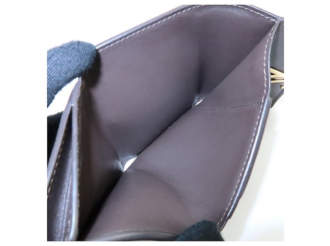 Louis Vuitton Portefeuille Capucines Galet Compact Wallet Galet M68747 - vista 20