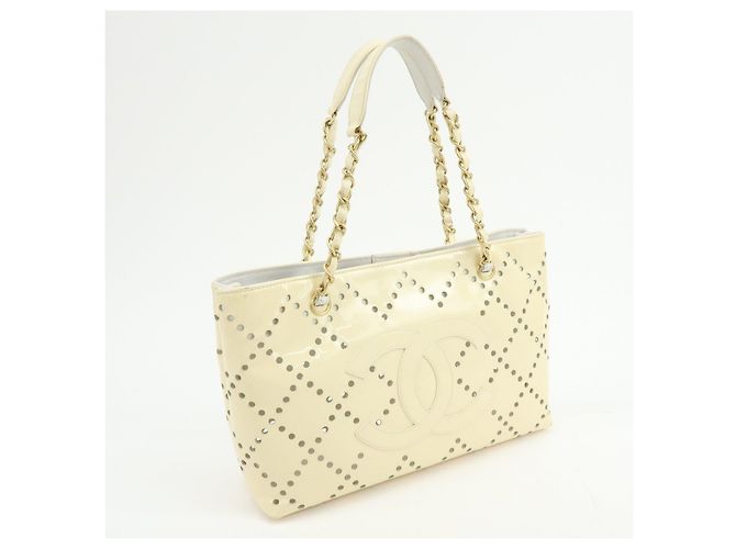 CHANEL COCO Mark Lackleder Schultertasche mit Perforation und Kette Ivory - Ansicht 4
