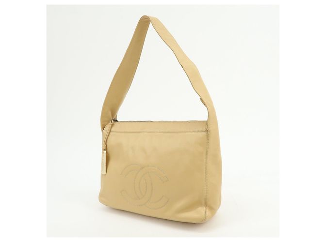 Borsa a tracolla e borsa a mano CHANEL COCO Mark in pelle d'agnello Beige - vista 3