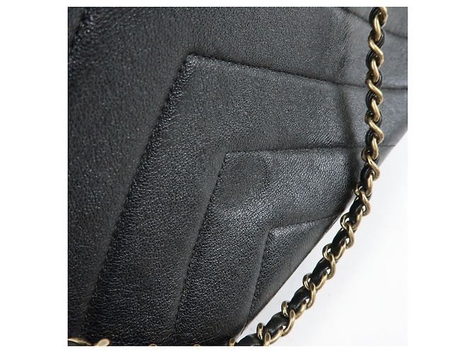 Borsa a tracolla CHANEL Chevron in pelle di vitello nera - vista 16