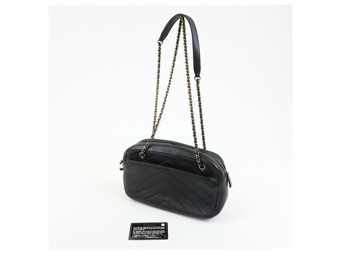 Borsa a tracolla CHANEL Chevron in pelle di vitello nera - vista 22