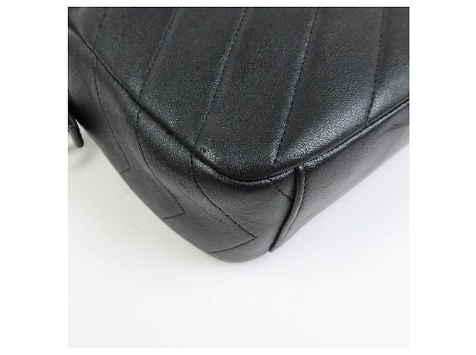Borsa a tracolla CHANEL Chevron in pelle di vitello nera - vista 8