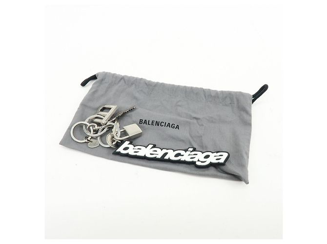 BALENCIAGA Kit Rubber Brass Bag Charm Key Chain Black White - vista 10